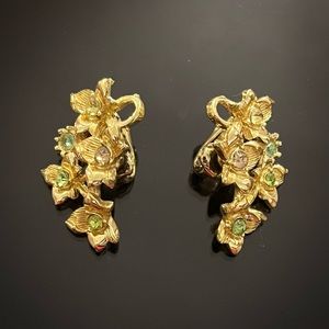 Vintage Coro Signed Floral Rhinestone Clip On Earrings